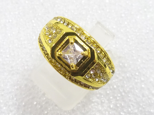 JAPANESE KIMONO / ANTIQUE CRYSTAL RING (SIZE 15.5)